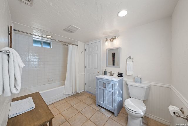 110 Beverly Drive, Fredericksburg, TX 78624