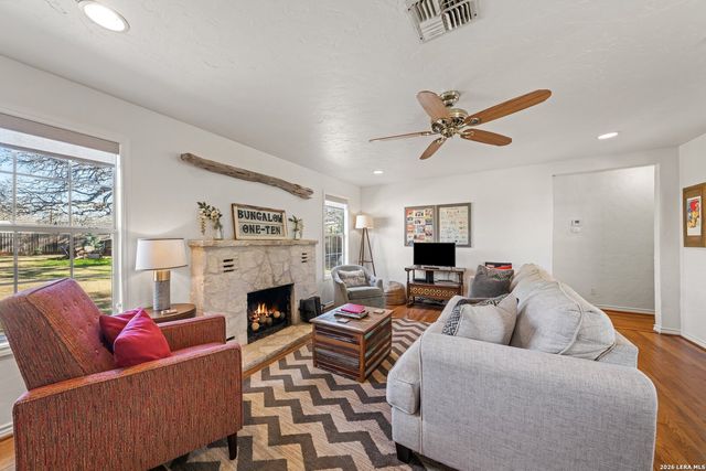 110 Beverly Drive, Fredericksburg, TX 78624