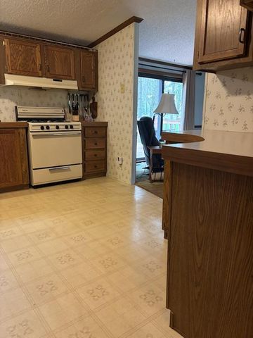 1985 N Pioneer Road, La Porte, IN 46350