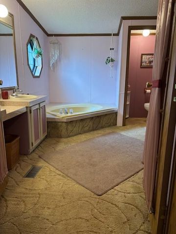 1985 N Pioneer Road, La Porte, IN 46350