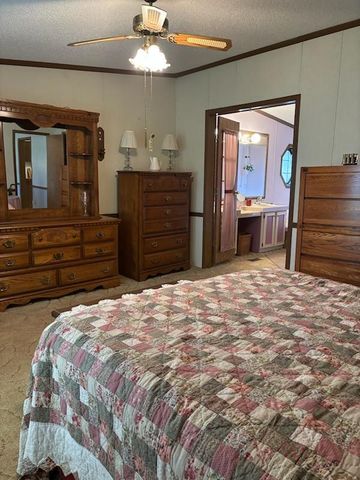 1985 N Pioneer Road, La Porte, IN 46350