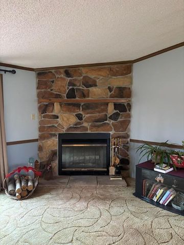 1985 N Pioneer Road, La Porte, IN 46350