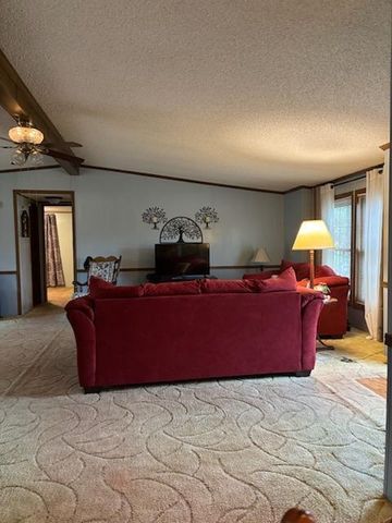 1985 N Pioneer Road, La Porte, IN 46350