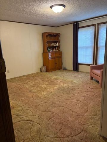 1985 N Pioneer Road, La Porte, IN 46350