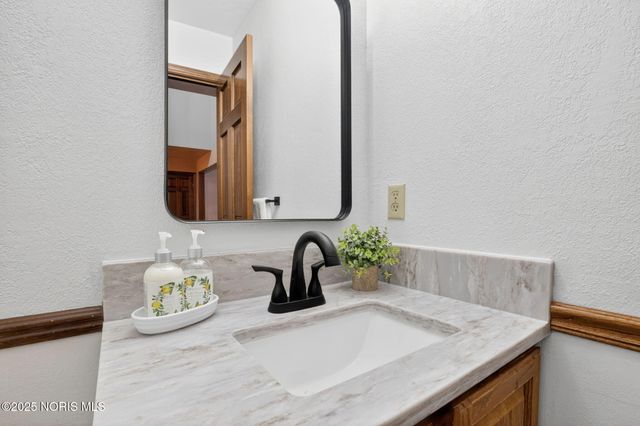 27344 Fort Meigs Road, Perrysburg, OH 43551