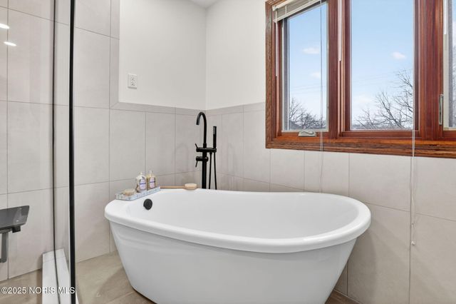 27344 Fort Meigs Road, Perrysburg, OH 43551