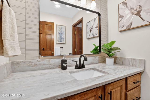 27344 Fort Meigs Road, Perrysburg, OH 43551