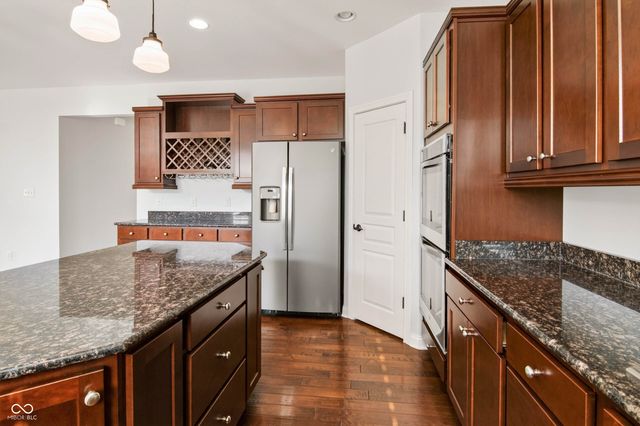 3271 Wildlife Trail, Zionsville, IN 46077