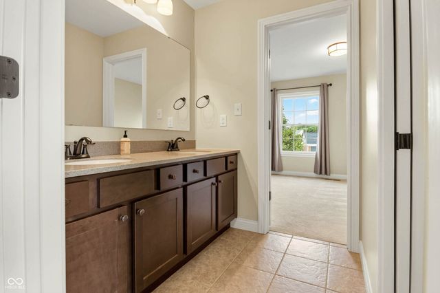 3271 Wildlife Trail, Zionsville, IN 46077