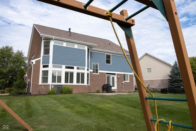 3271 Wildlife Trail, Zionsville, IN 46077
