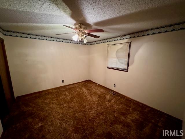 122 S 1225 E Road, Oakland City, IN 47660