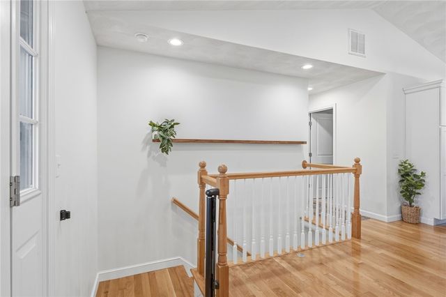 380 Ledge Road, Coventry, RI 02816