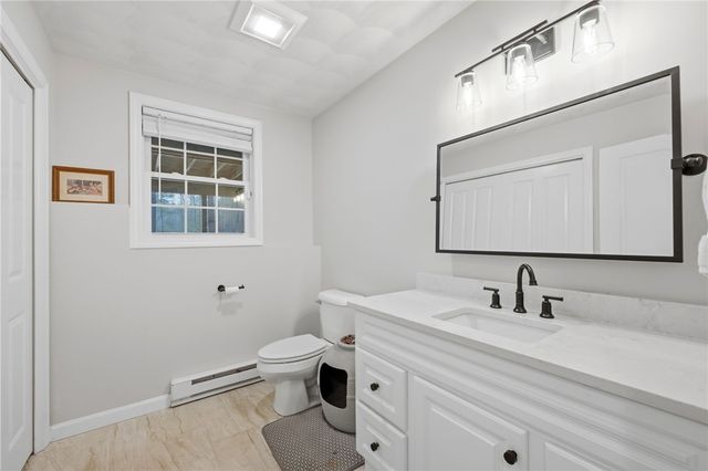 380 Ledge Road, Coventry, RI 02816