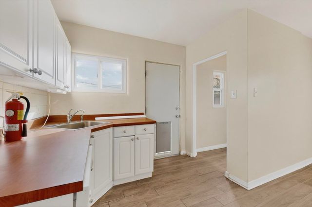 2410 Commercial Street NE, Albuquerque, NM 87122