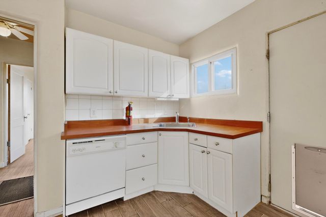 2410 Commercial Street NE, Albuquerque, NM 87122