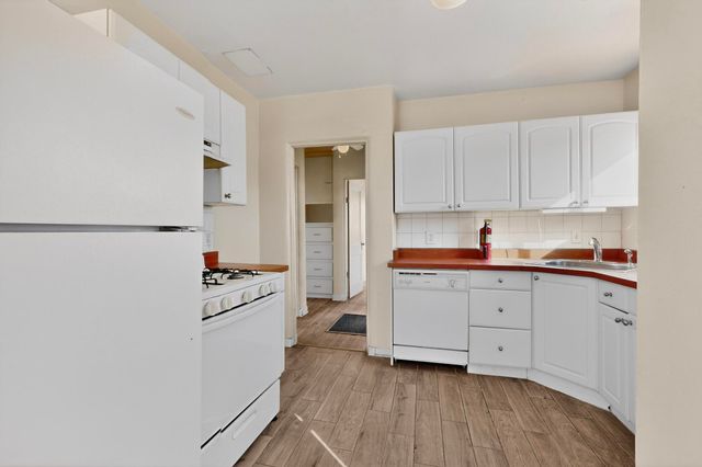 2410 Commercial Street NE, Albuquerque, NM 87122