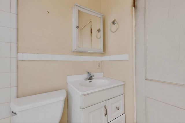 2410 Commercial Street NE, Albuquerque, NM 87122