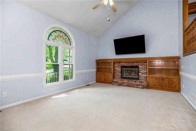 960 Ellis Street, Liberty, MO 64068
