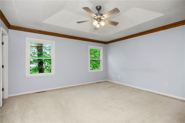 960 Ellis Street, Liberty, MO 64068
