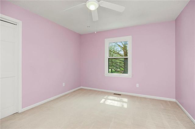 960 Ellis Street, Liberty, MO 64068