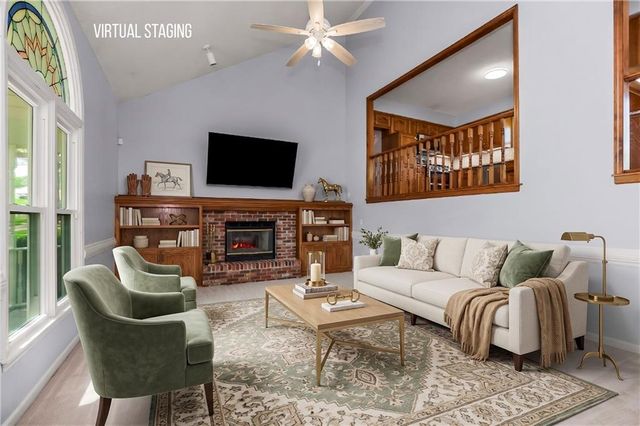 960 Ellis Street, Liberty, MO 64068
