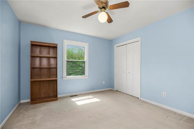 960 Ellis Street, Liberty, MO 64068