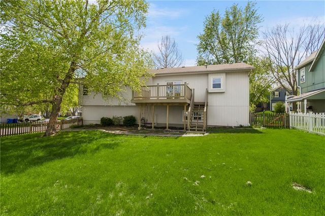 960 Ellis Street, Liberty, MO 64068