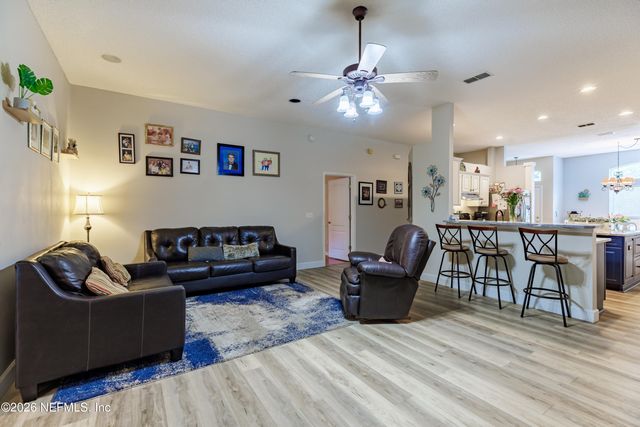 429 TWIN OAKS Lane, St. Johns, FL 32259