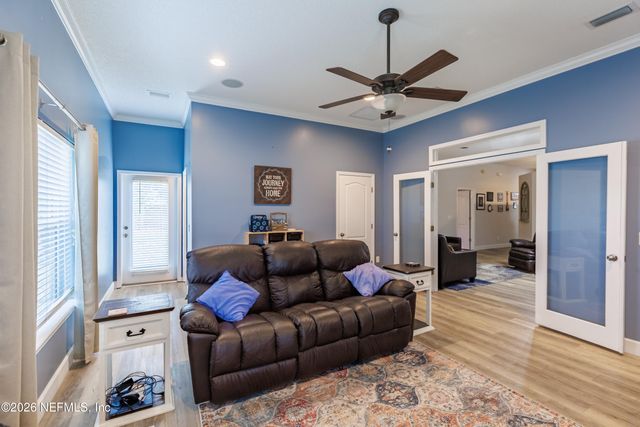 429 TWIN OAKS Lane, St. Johns, FL 32259