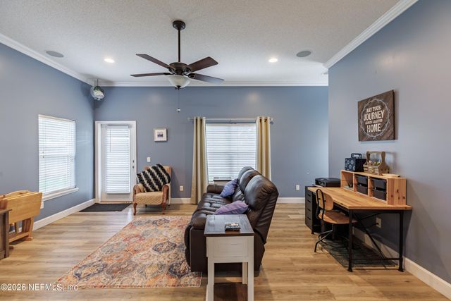429 TWIN OAKS Lane, St. Johns, FL 32259