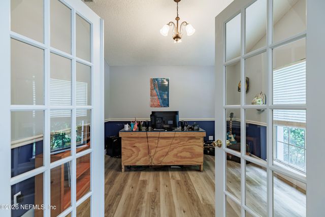 429 TWIN OAKS Lane, St. Johns, FL 32259