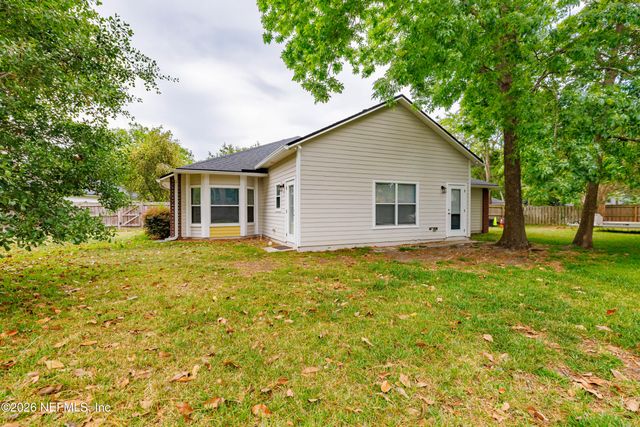 429 TWIN OAKS Lane, St. Johns, FL 32259