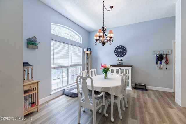 429 TWIN OAKS Lane, St. Johns, FL 32259