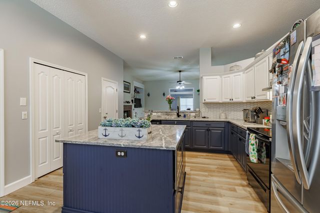 429 TWIN OAKS Lane, St. Johns, FL 32259