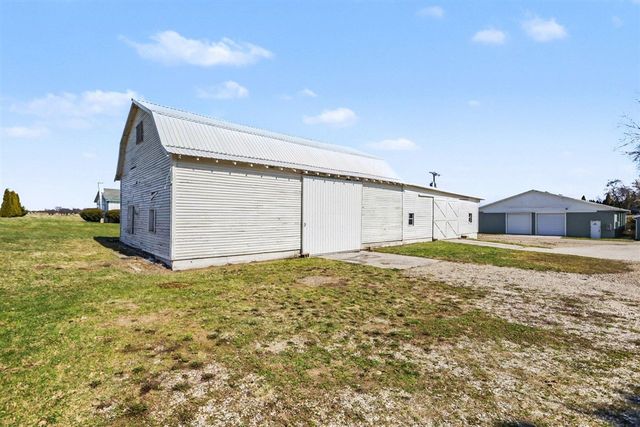 6629 N Branch Road, Benton Harbor, MI 49022