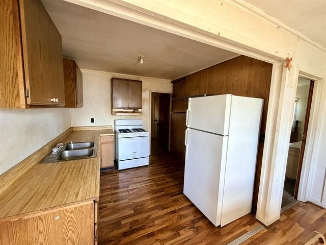 6629 N Branch Road, Benton Harbor, MI 49022