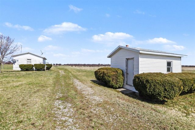 6629 N Branch Road, Benton Harbor, MI 49022