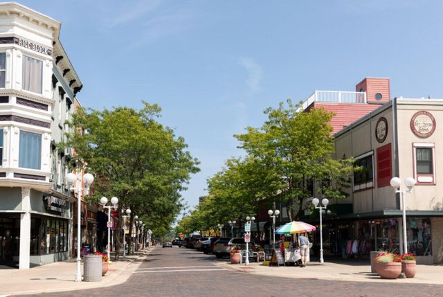 6629 N Branch Road, Benton Harbor, MI 49022