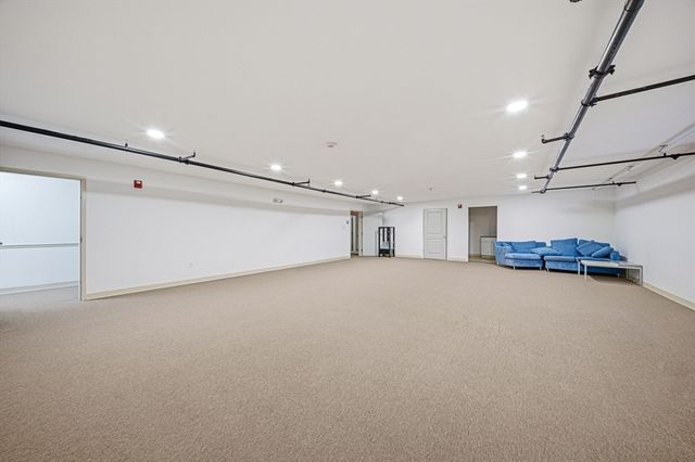 179 Park St 403, Medford, MA 02155