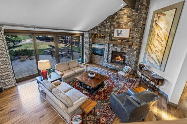 61302 Tam McArthur Loop, Bend, OR 97702