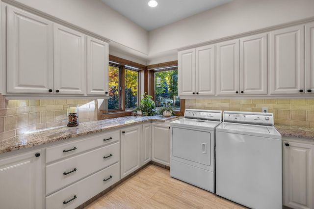 61302 Tam McArthur Loop, Bend, OR 97702