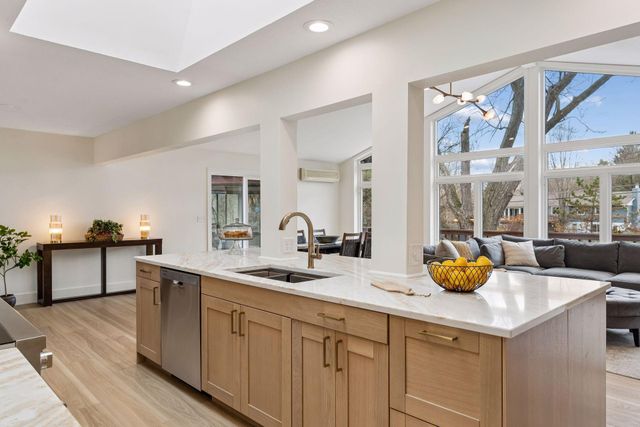 2841 W 91st Street, Bloomington, MN 55431