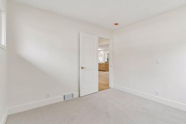 2841 W 91st Street, Bloomington, MN 55431