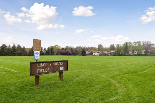 2841 W 91st Street, Bloomington, MN 55431