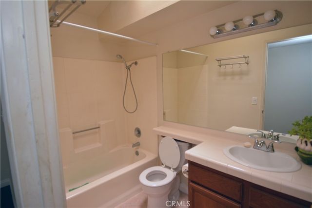 45292 Tournament Ln, Temecula, CA 92592