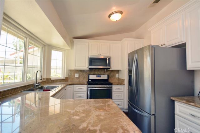 45292 Tournament Ln, Temecula, CA 92592