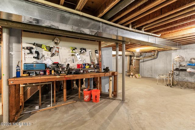 46 Windward Way, Red Bank, NJ 07701