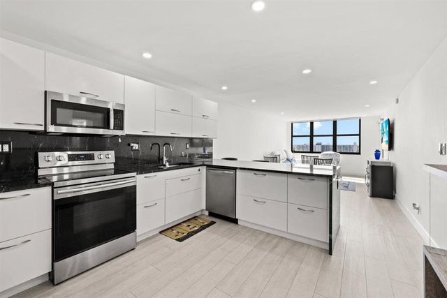 1401 N Riverside Drive 1104, Pompano Beach, FL 33062