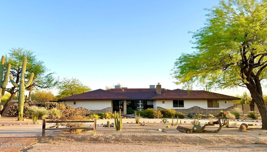 5911 E PEAK VIEW Road, Cave Creek, AZ 85331