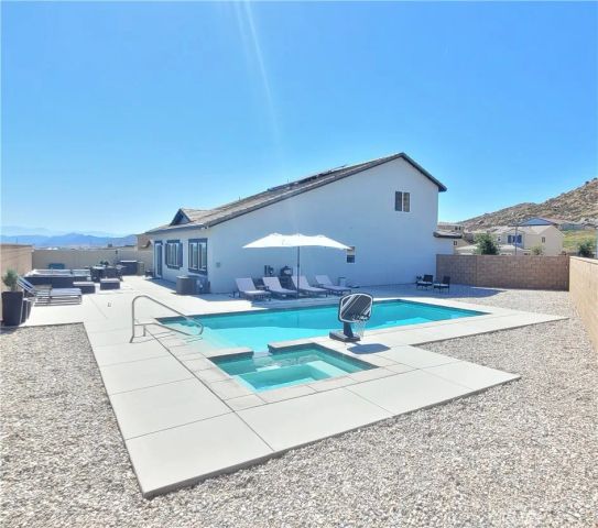 30402 Concord Coach Court, Winchester, CA 92596